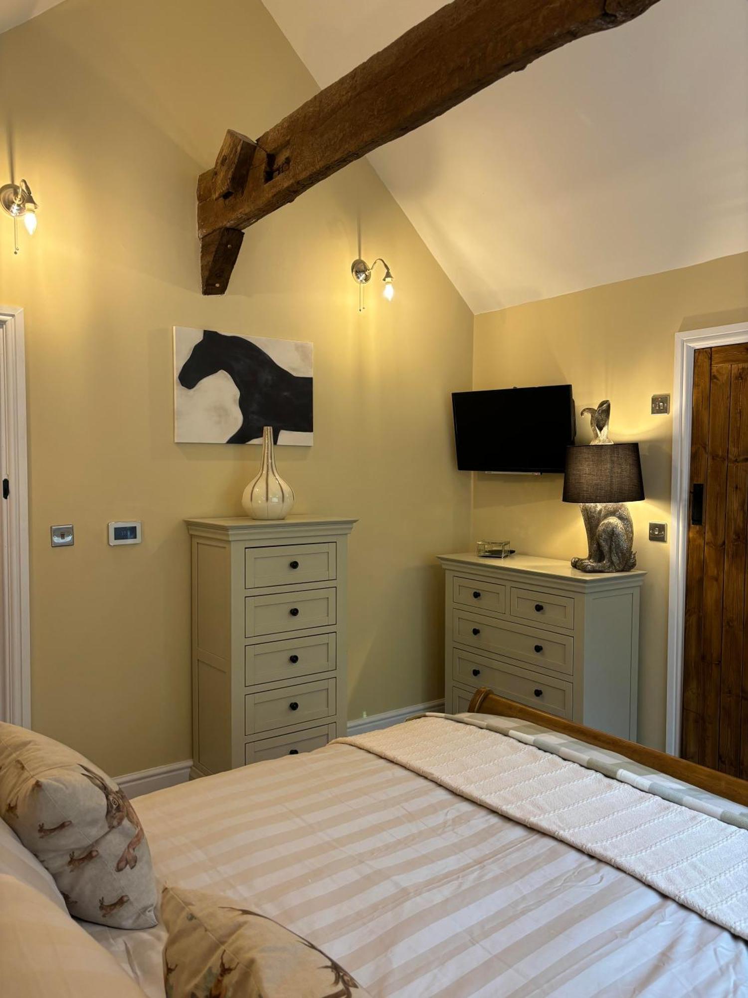 Mulberry House Farm Mulberry Lodge Чипенъм Екстериор снимка
